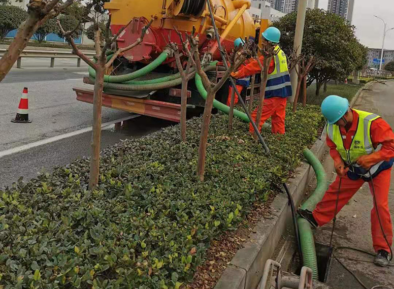 友谊市政管道清淤